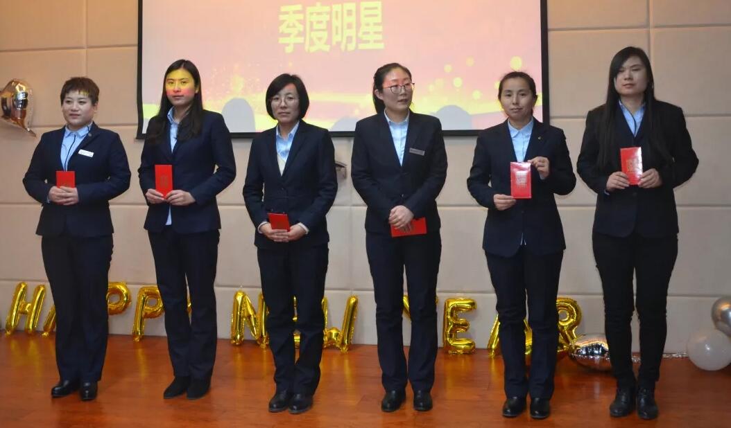 中國(guó)郵政工作服定制案例圖片