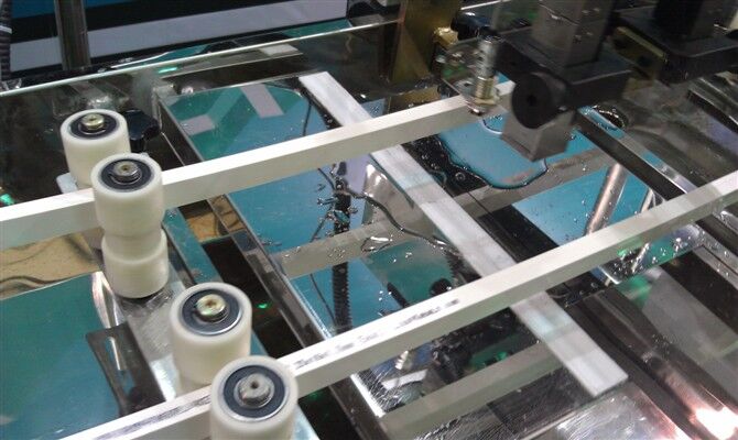 冬季保暖連帽羽絨服